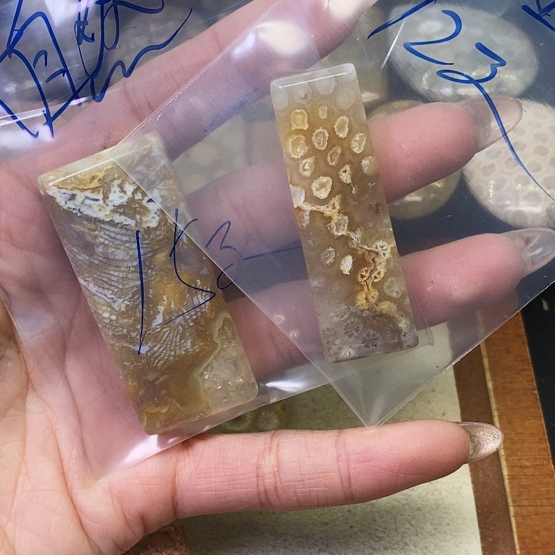 硅化玉颈饰合金大****者
