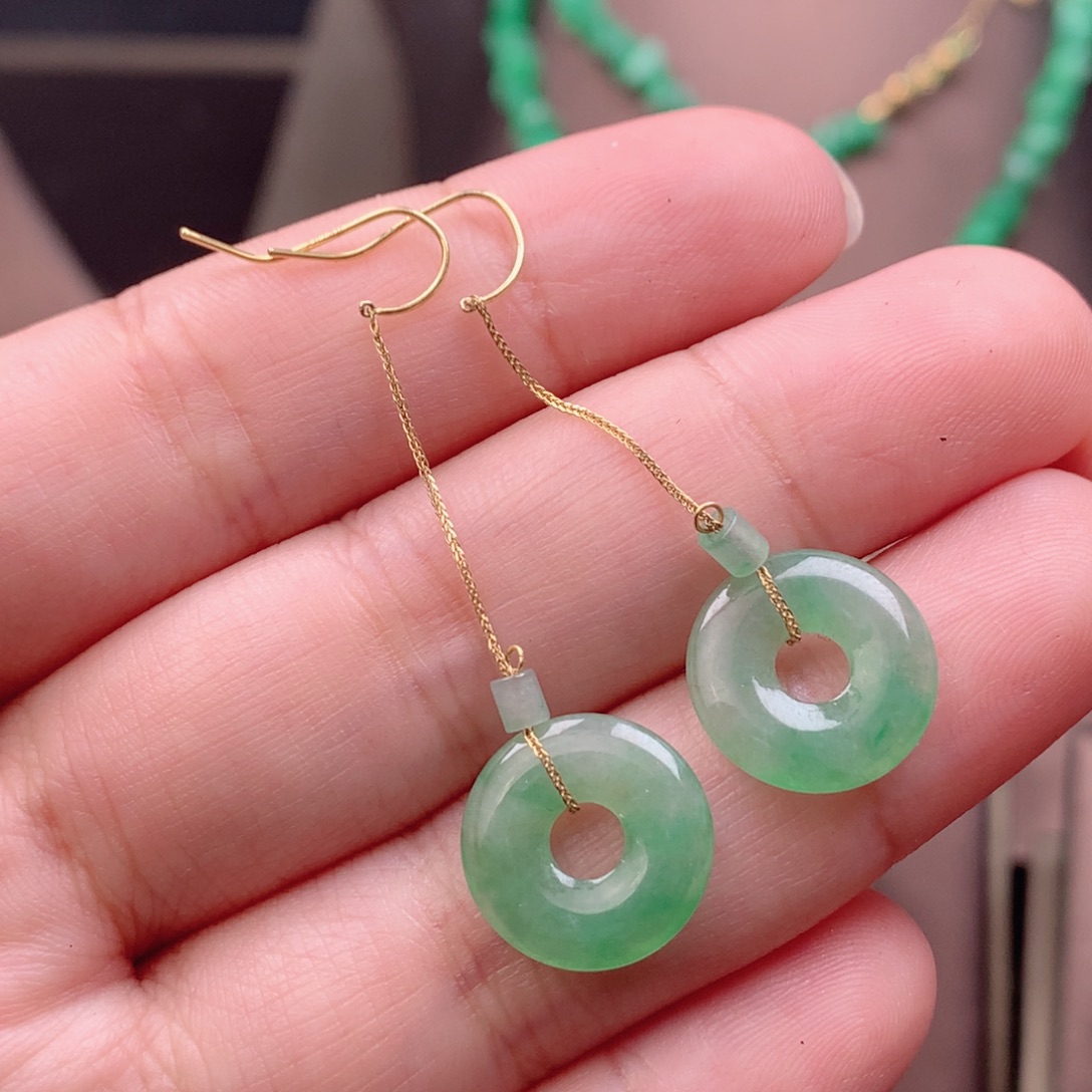 翡翠18K金镶嵌耳饰翡翠