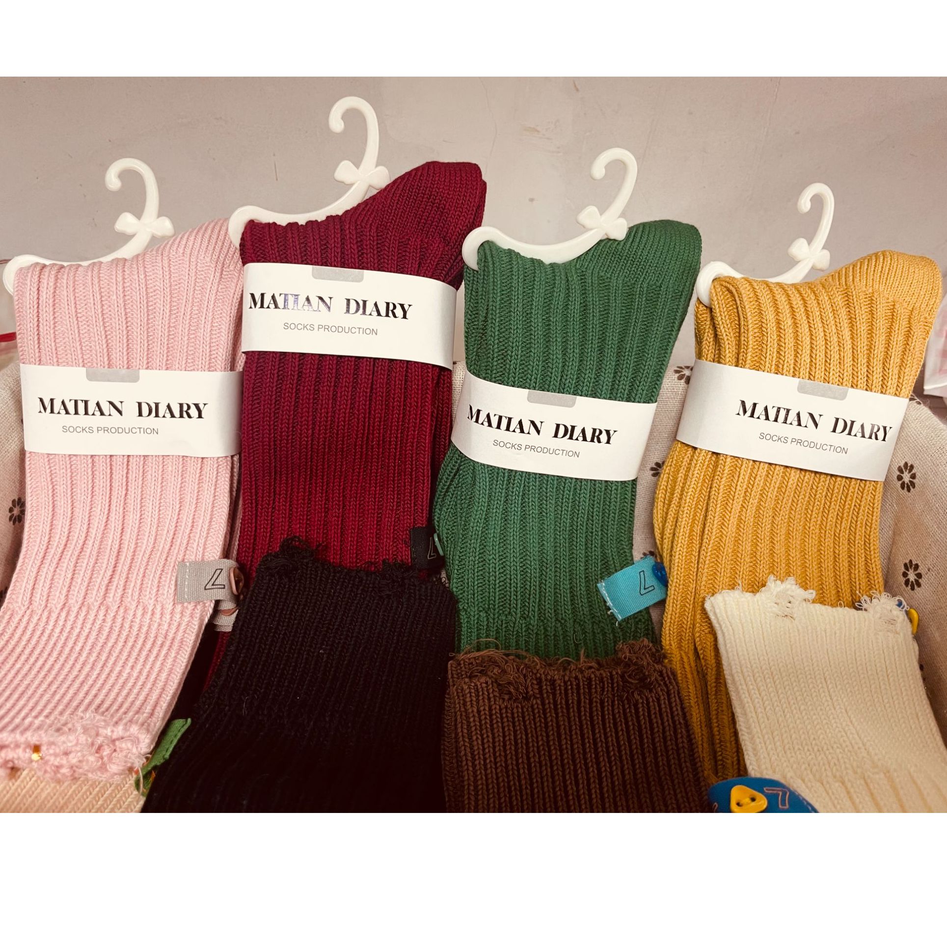 【麻田日记】纽扣款袜子