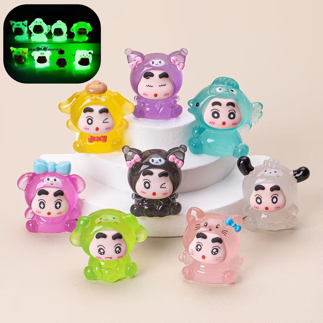 夜光小新公仔可作车载桌面装饰品