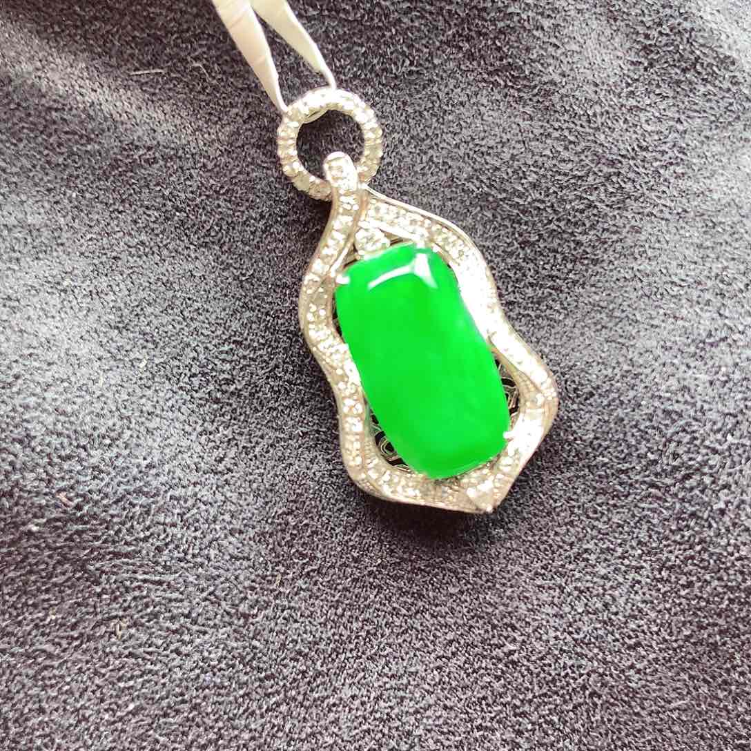 翡翠颈饰18K金镶嵌上新