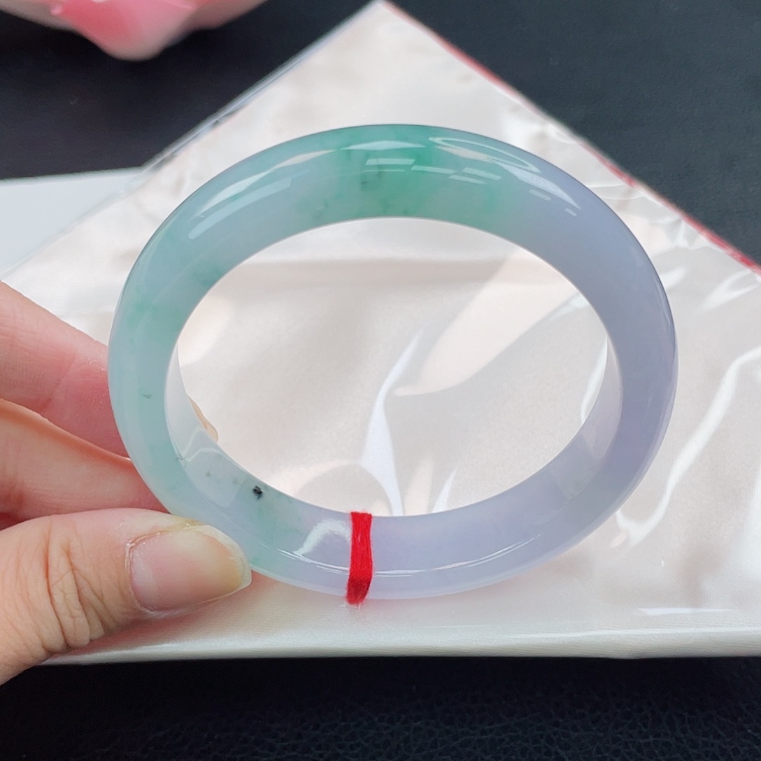 翡翠未镶嵌手镯春彩飘绿