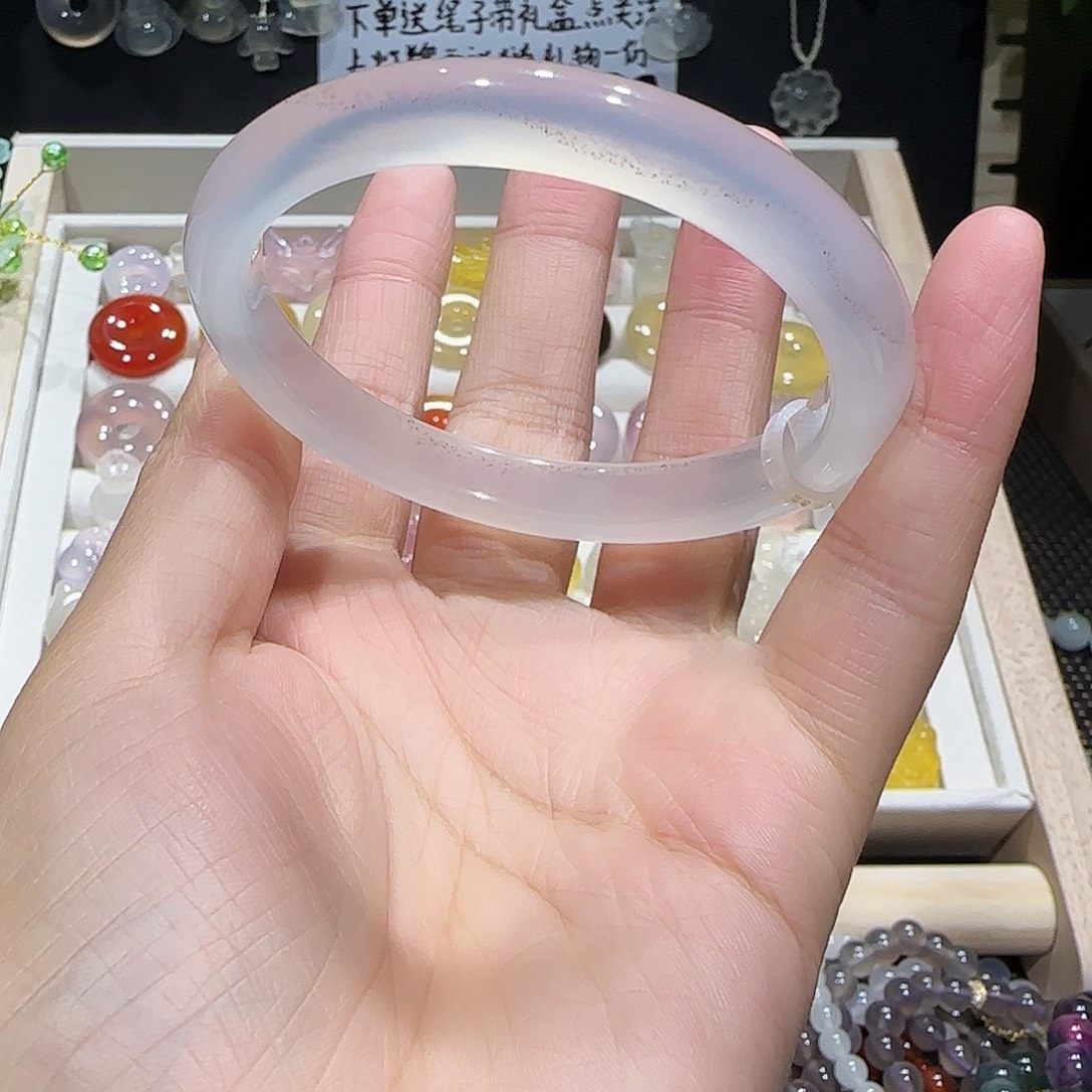 玛瑙/玉髓未镶嵌颈饰58红纱