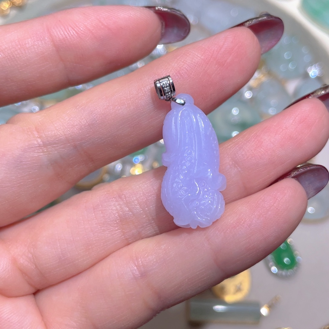 翡翠颈饰18K金镶嵌翡翠