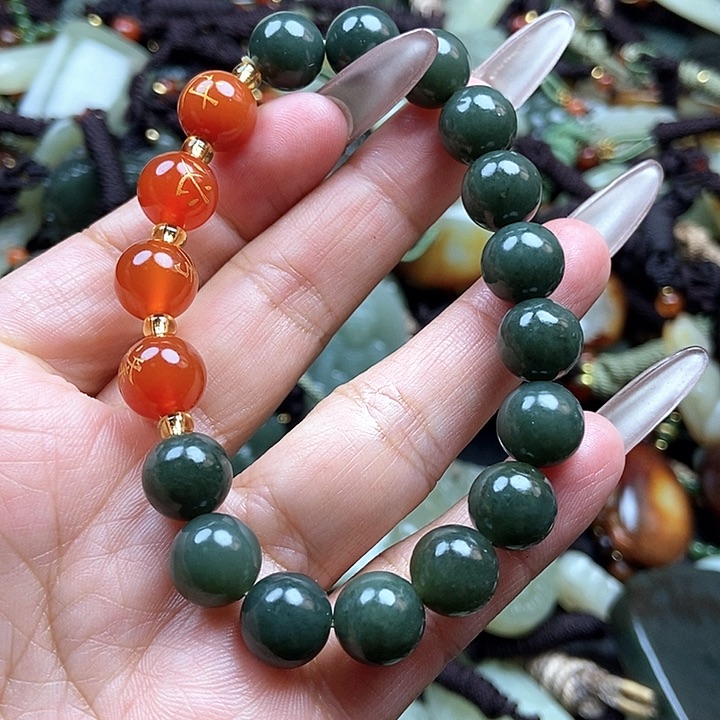 和田玉颈饰未镶嵌