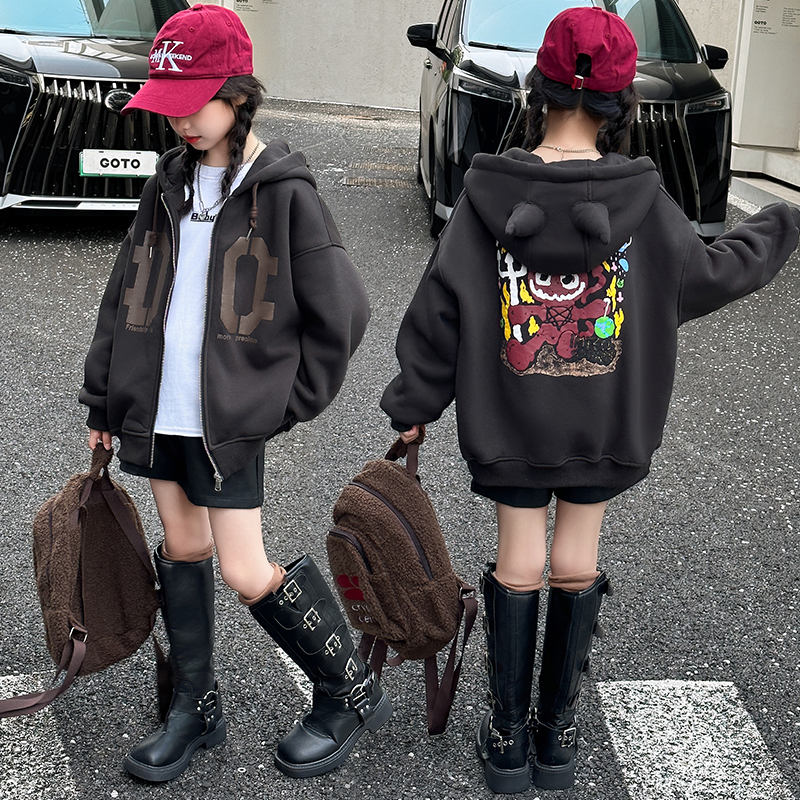 女童外套春秋款2025新款洋气儿童秋装潮酷卫衣宽松棒球服大童上衣