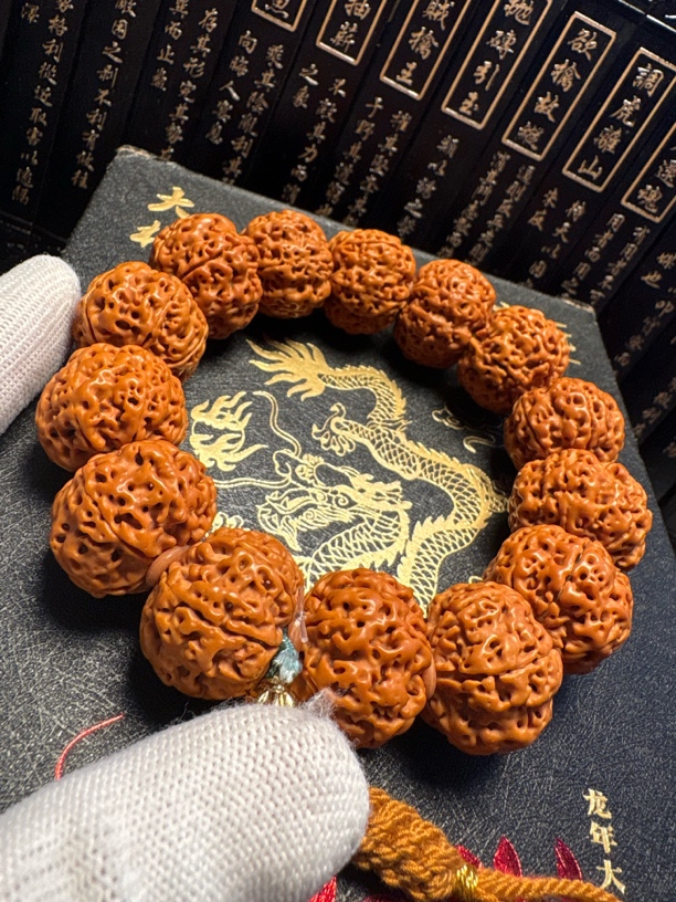 金刚菩提手串定制六瓣蜂王（9号）