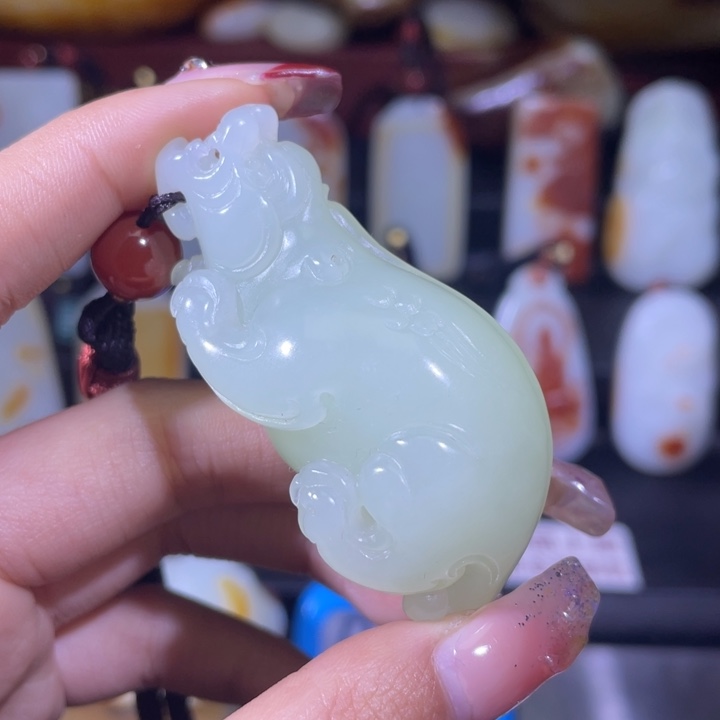 和田玉把件未镶嵌祈*。
