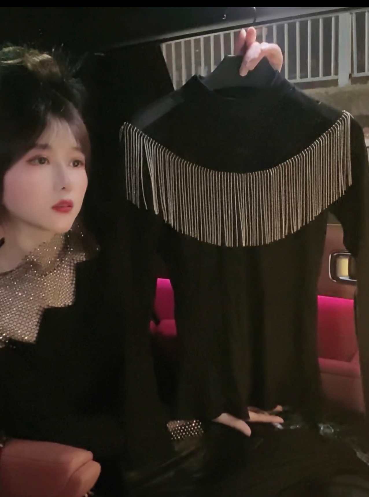 流苏法式修身网红女轻熟风拼接时尚跳舞服流苏T恤细绒显瘦打底衫