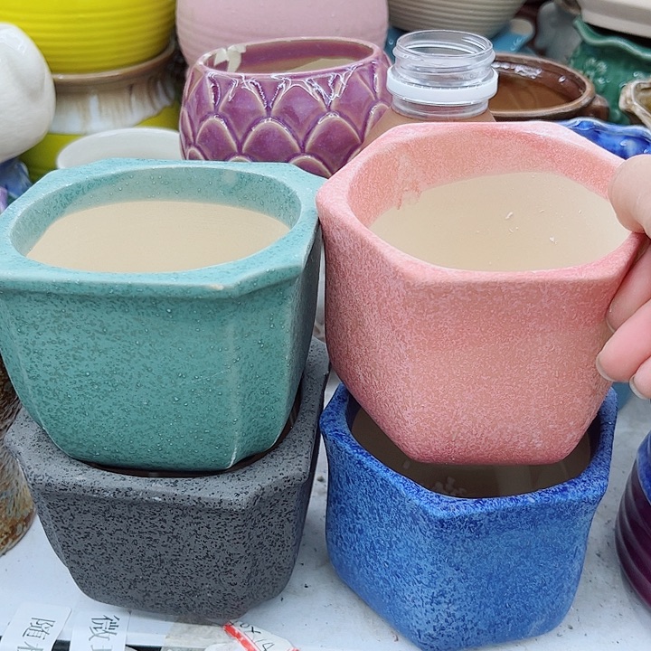 多肉绿植陶瓷花盆9.9包邮，有孔