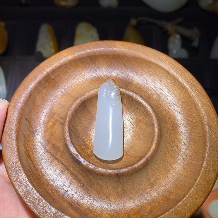 【闪购商品】吊坠(不含链)未镶嵌和田玉