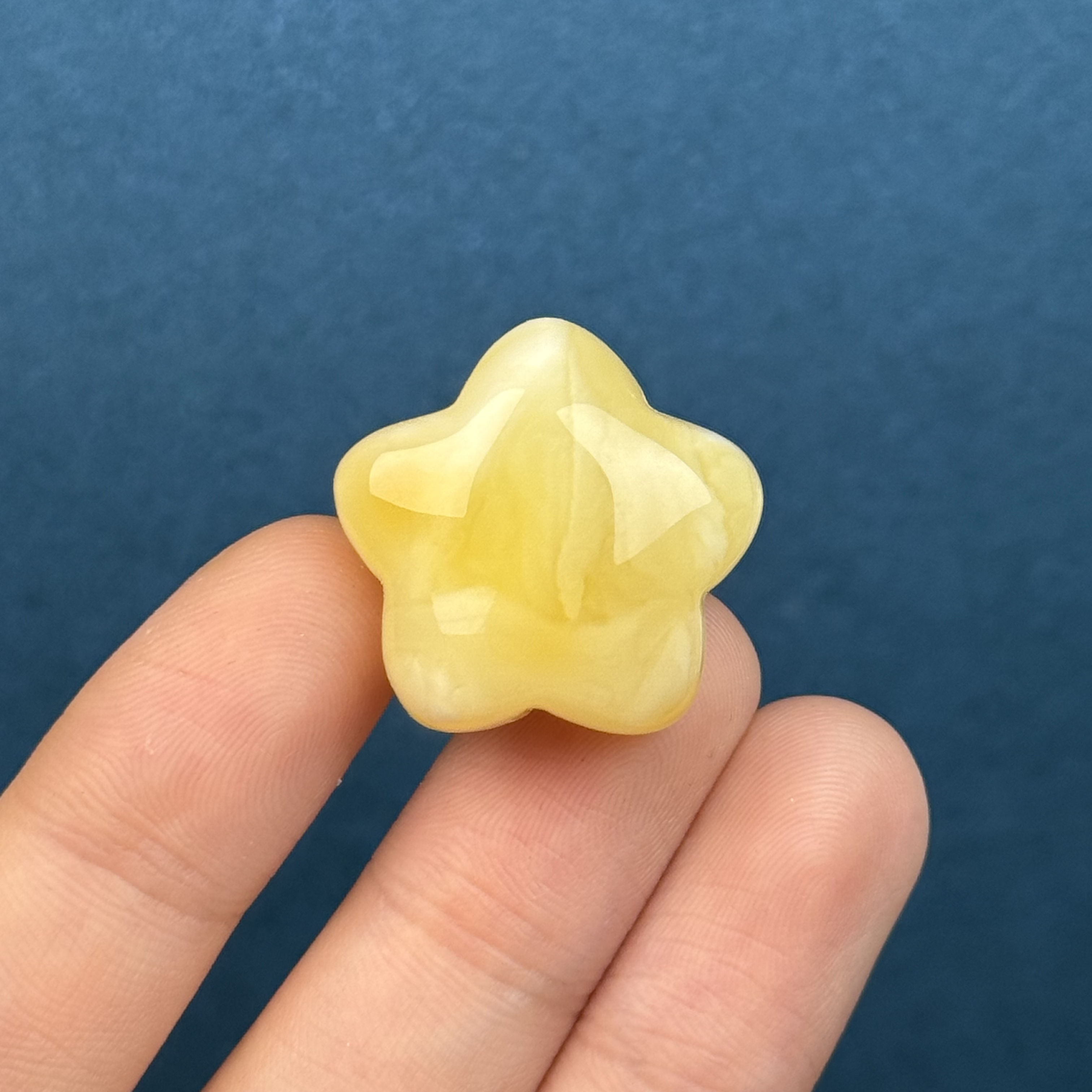 Y7410天然原矿蜜蜡 立体星星24.5*13.1mm 支持鉴定假一罚十