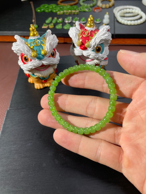 和田玉碧玉苹果绿6毫米老型珠手串项链俄料乌兰海乌德直切药片