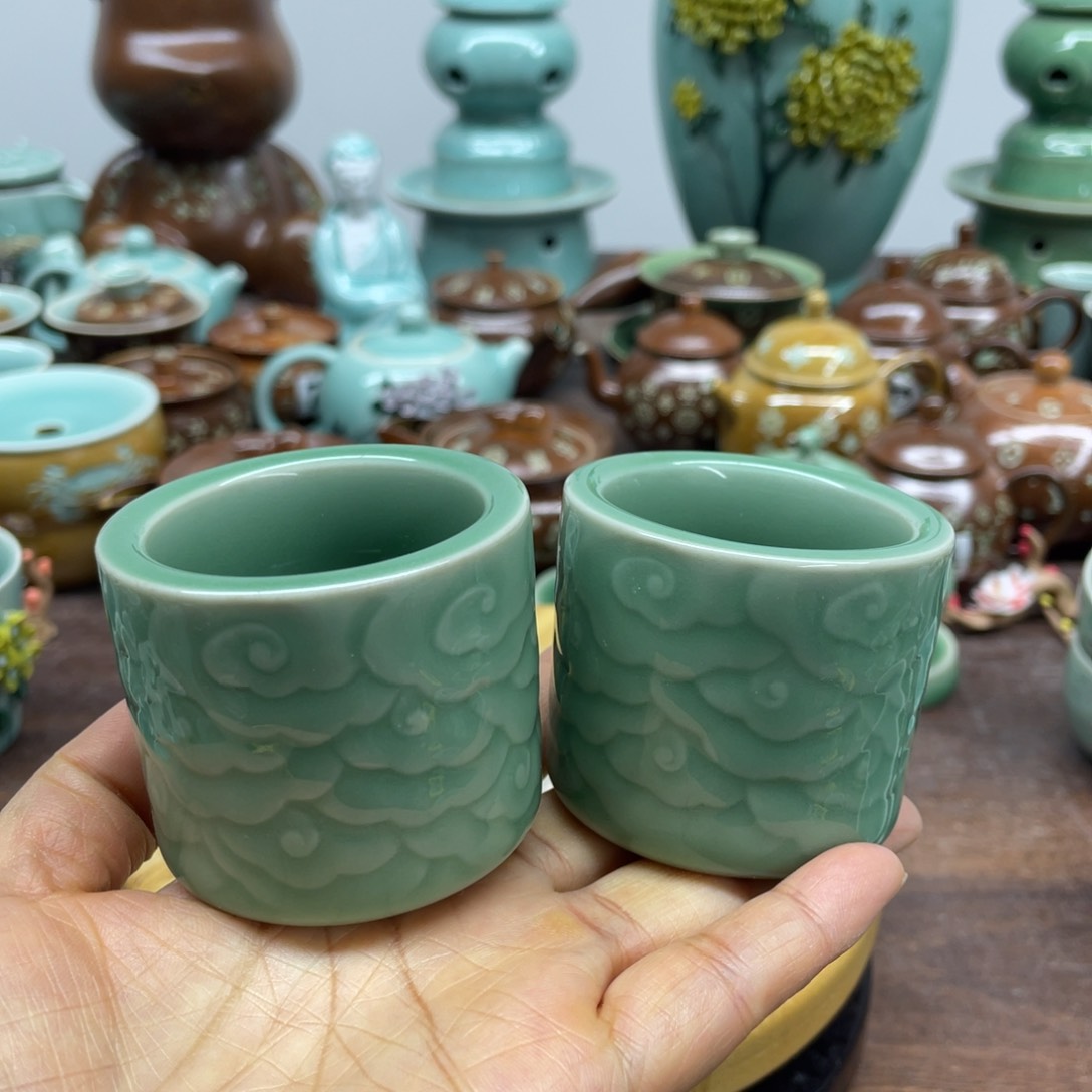 微瑕特价青瓷青瓷2个