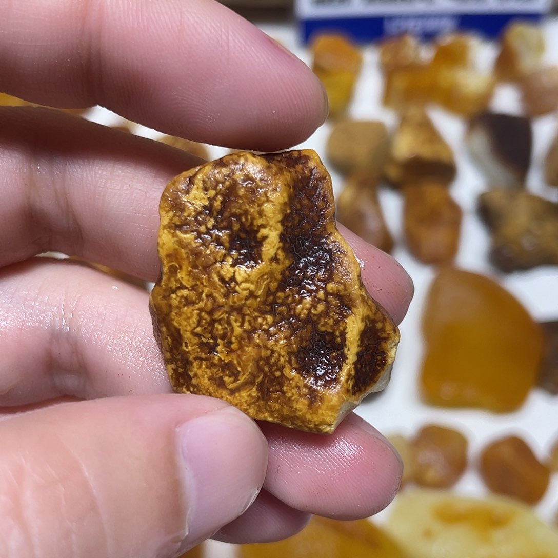 定制琥珀未镶嵌原矿琥珀