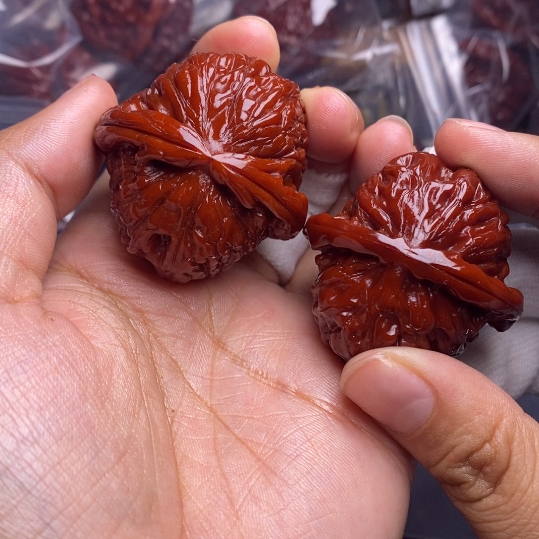 沧***馆文玩核桃吊坠白狮子42