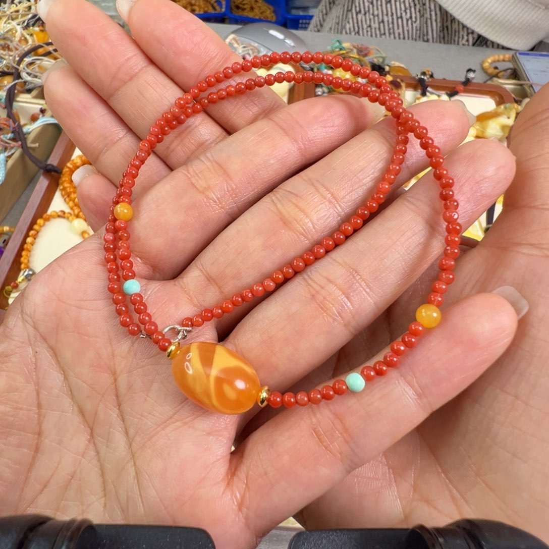 蜜蜡裸石未镶嵌蜜蜡