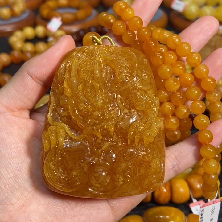 琥珀颈饰未镶嵌蜜蜡