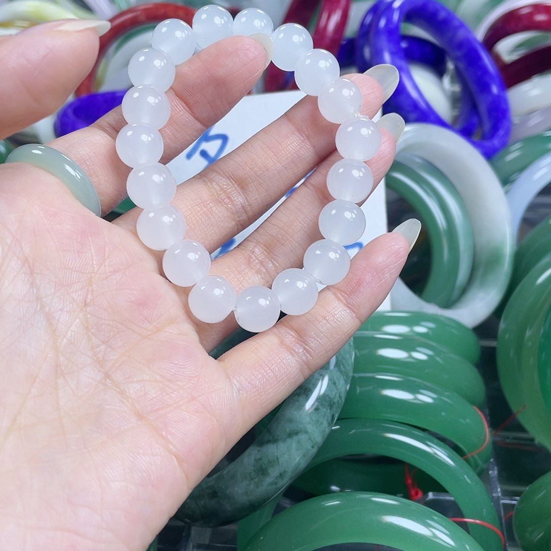 【闪购商品】石英质玉手镯未镶嵌