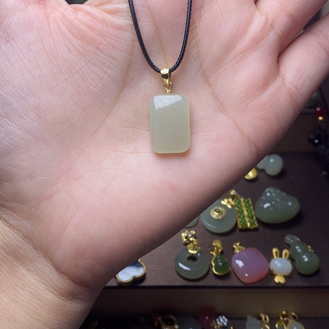 和田玉颈饰银S925镶嵌