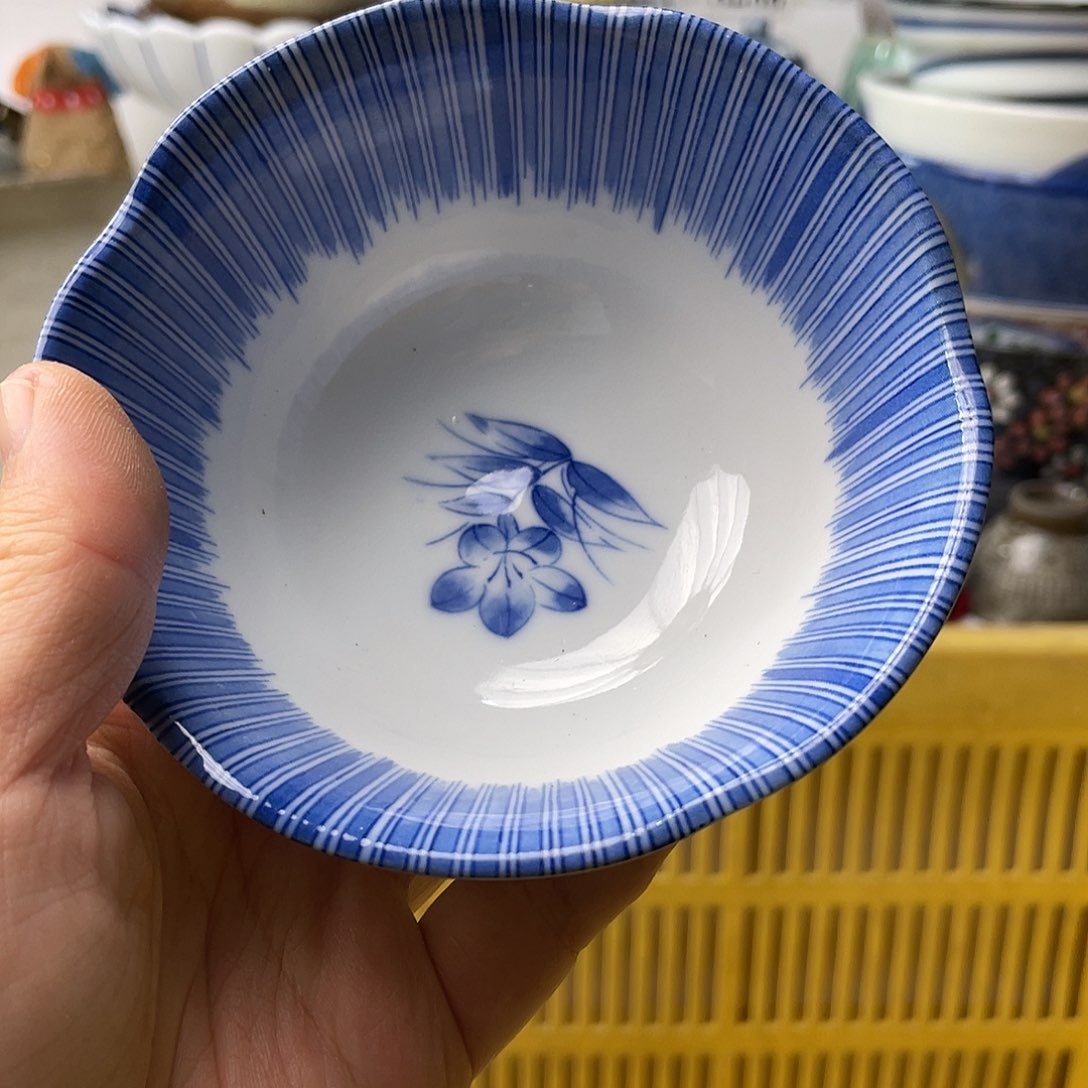 瓷片是**女哈哈哈我来拉踩一条小尾巴