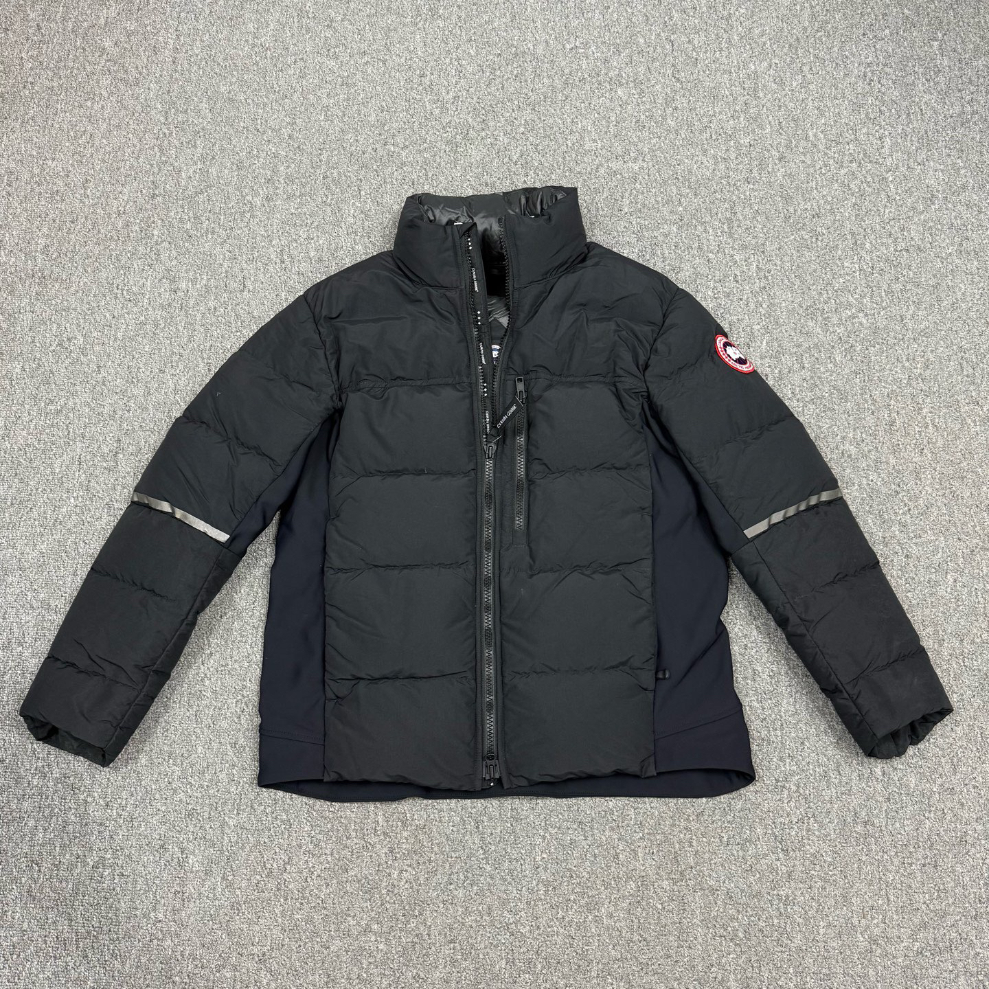 99新 CANADA GOOSE 17861241加拿大鹅22FW拉链羽绒服外套 L码99新