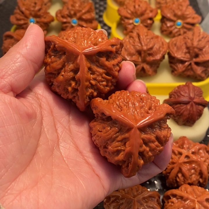 留***白吊坠文玩核桃龙鼎正奔