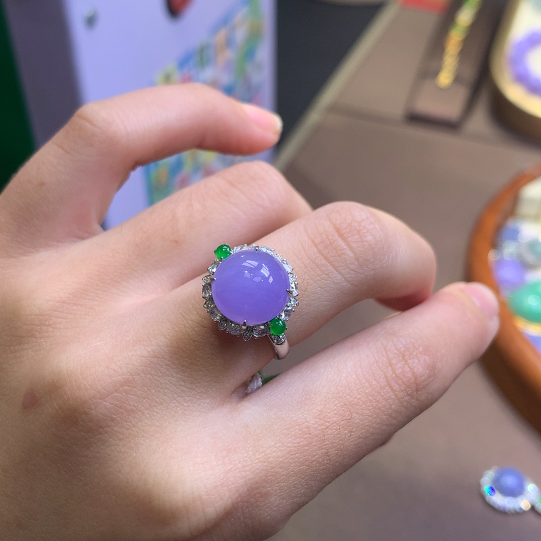 抖***爷翡翠18K金镶嵌颈饰翡翠