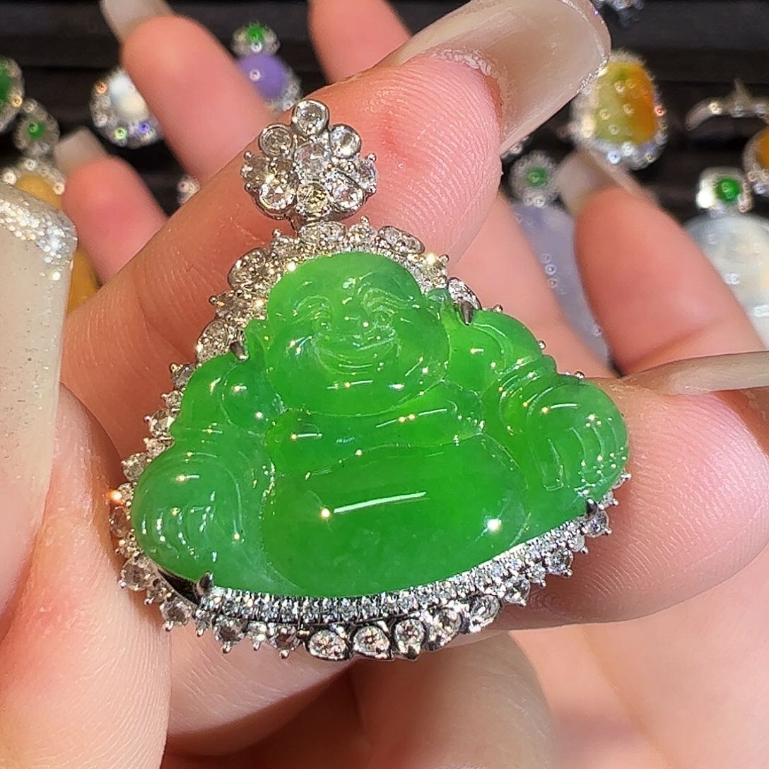 翡翠颈饰18K金镶嵌佛公