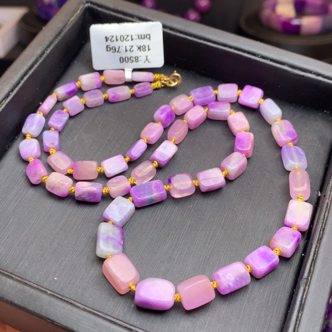 苏纪石（舒俱来）项链18K金镶嵌