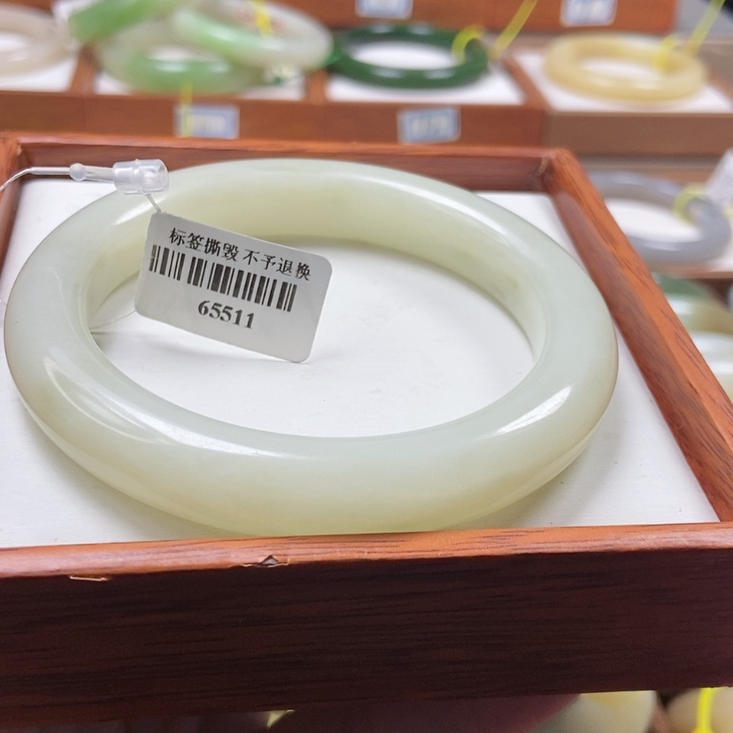 【闪购商品】和田玉手镯未镶嵌59.3