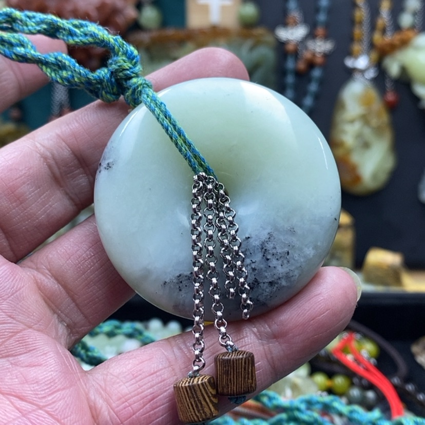 【闪购商品】蛇纹石玉吊坠未镶嵌