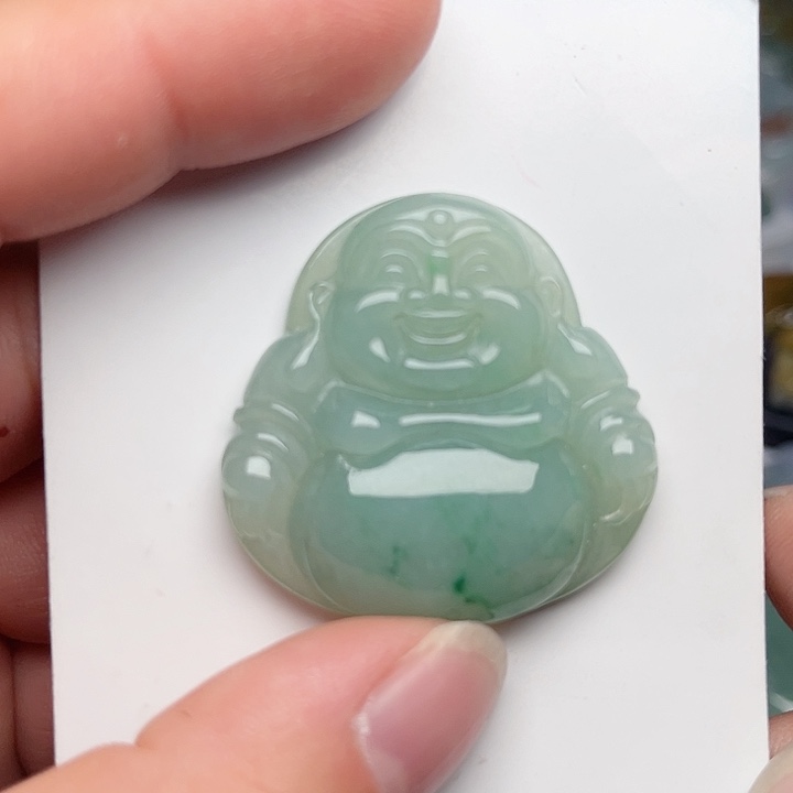 翡翠颈饰未镶嵌佛公