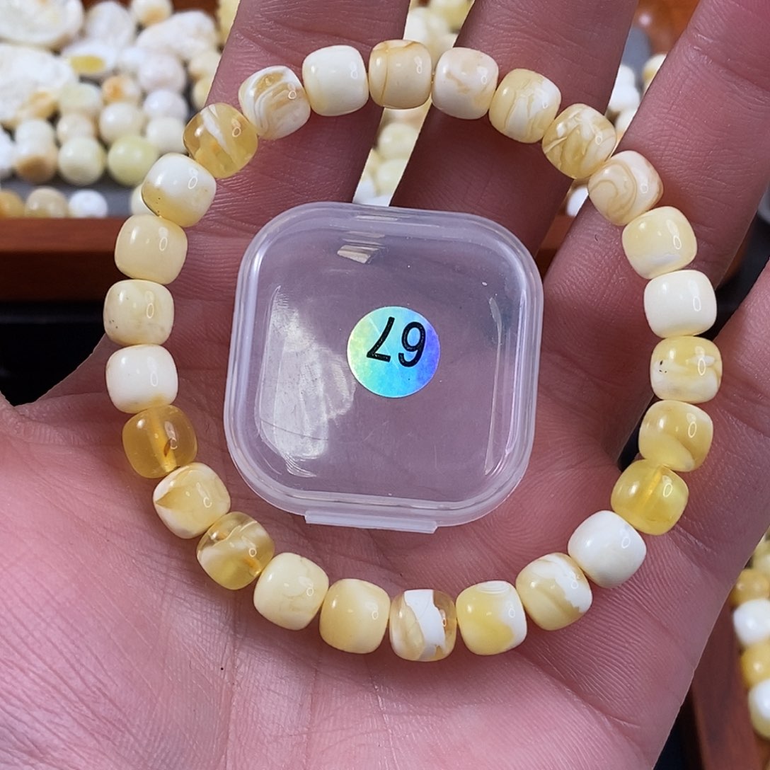 琥珀裸石未镶嵌微瑕