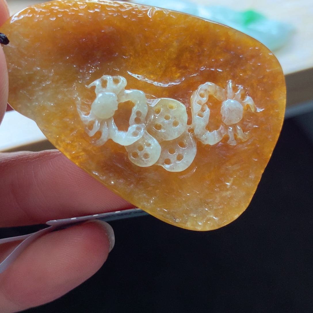 翡翠未镶嵌颈饰吊坠