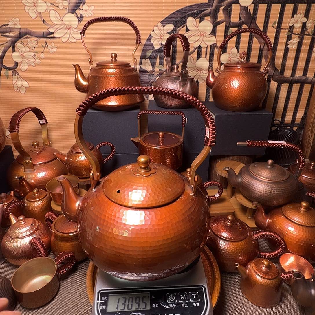 手工艺品琉璃龙**里