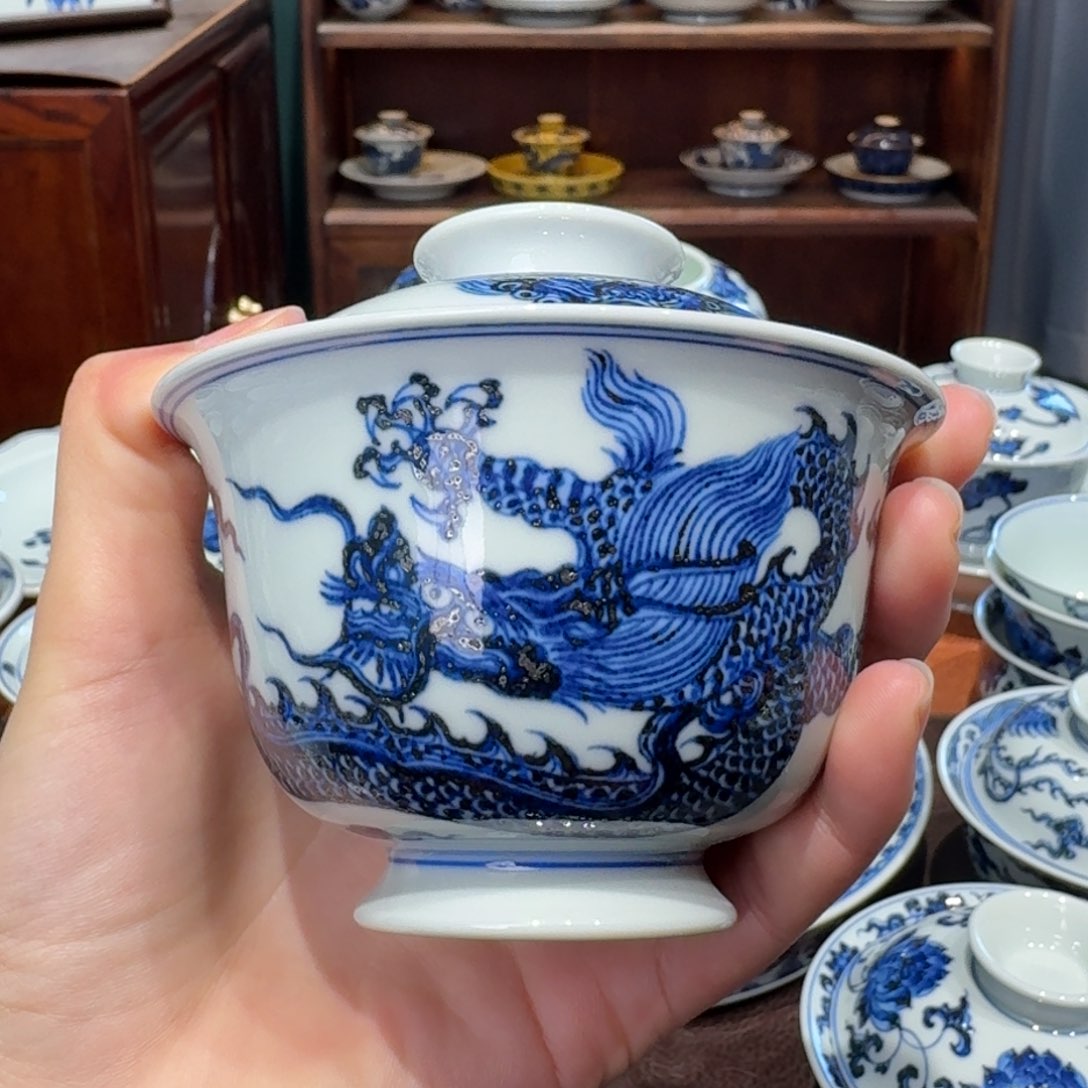 青花雯华堂手绘盖碗