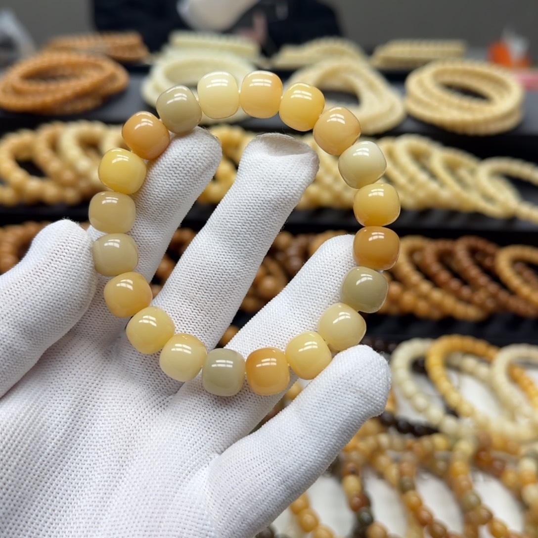 趙***龍菩提根/象牙果手串11×12 5年 鬼工