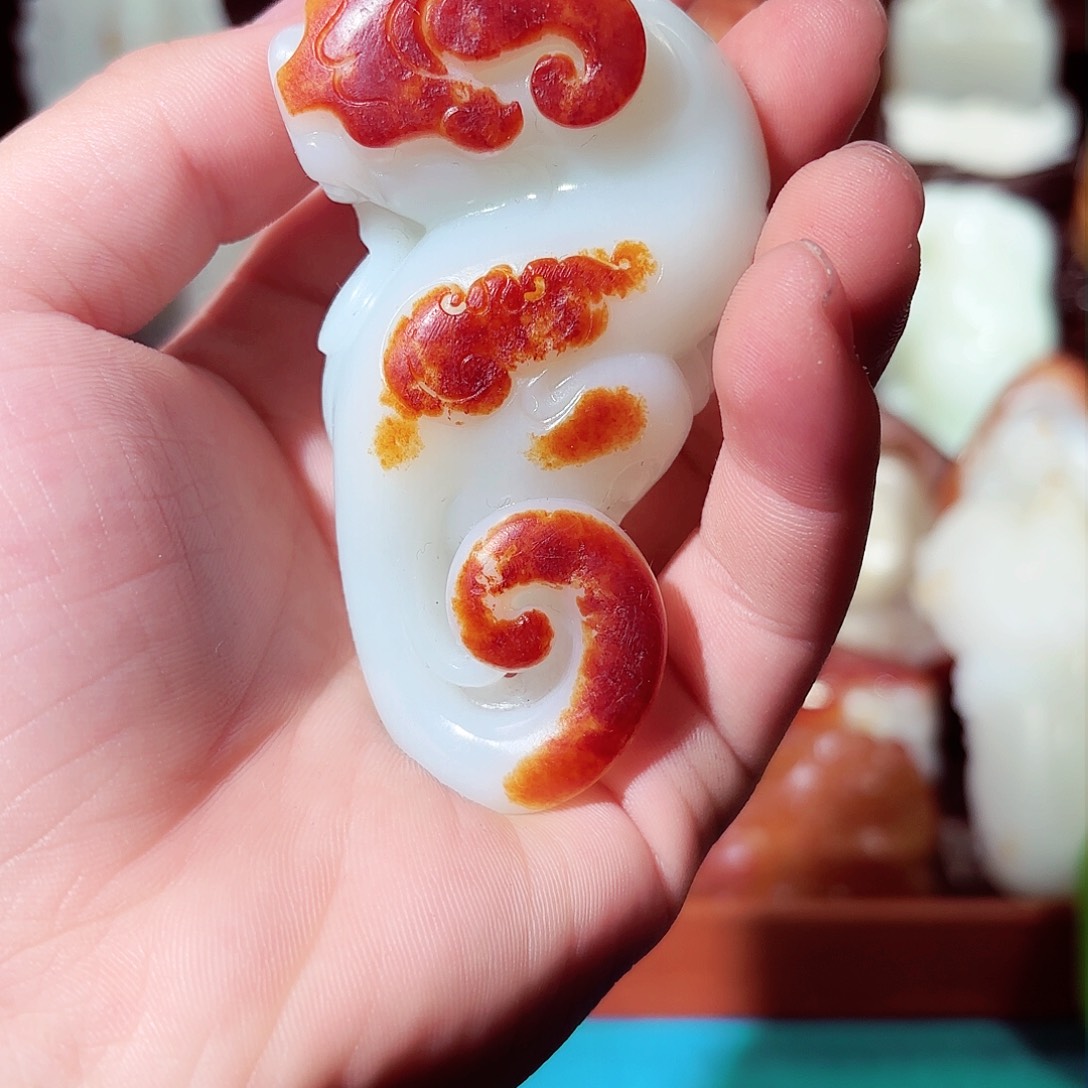 和田玉未镶嵌把件