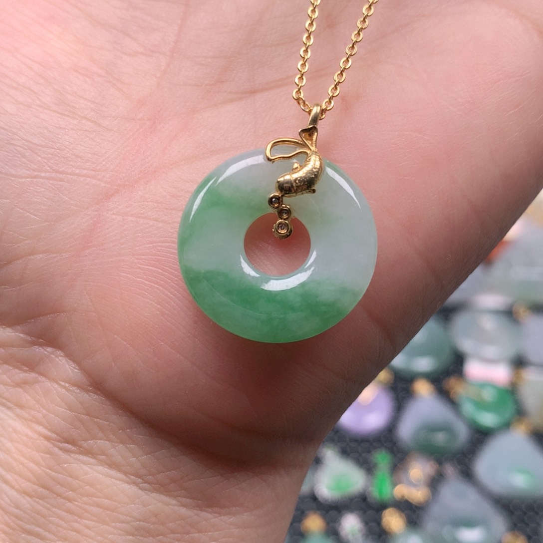 【闪购商品】翡翠吊坠(不含链)18K金镶嵌