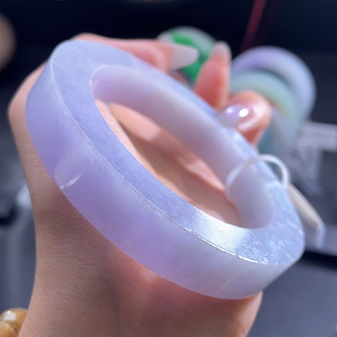 未镶嵌翡翠手镯定制翡翠