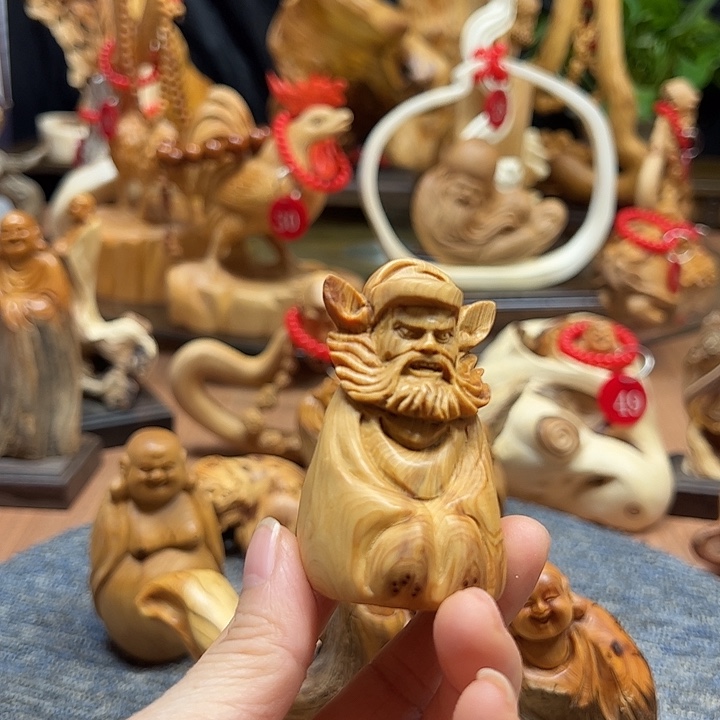 无事牌非洲檀香崖柏摆件