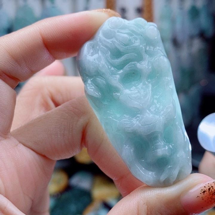 翡翠未镶嵌颈饰翡翠