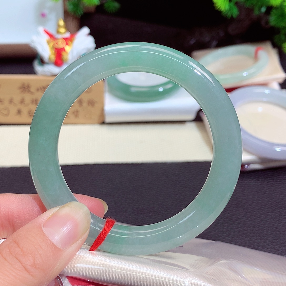 翡翠未镶嵌手镯3115