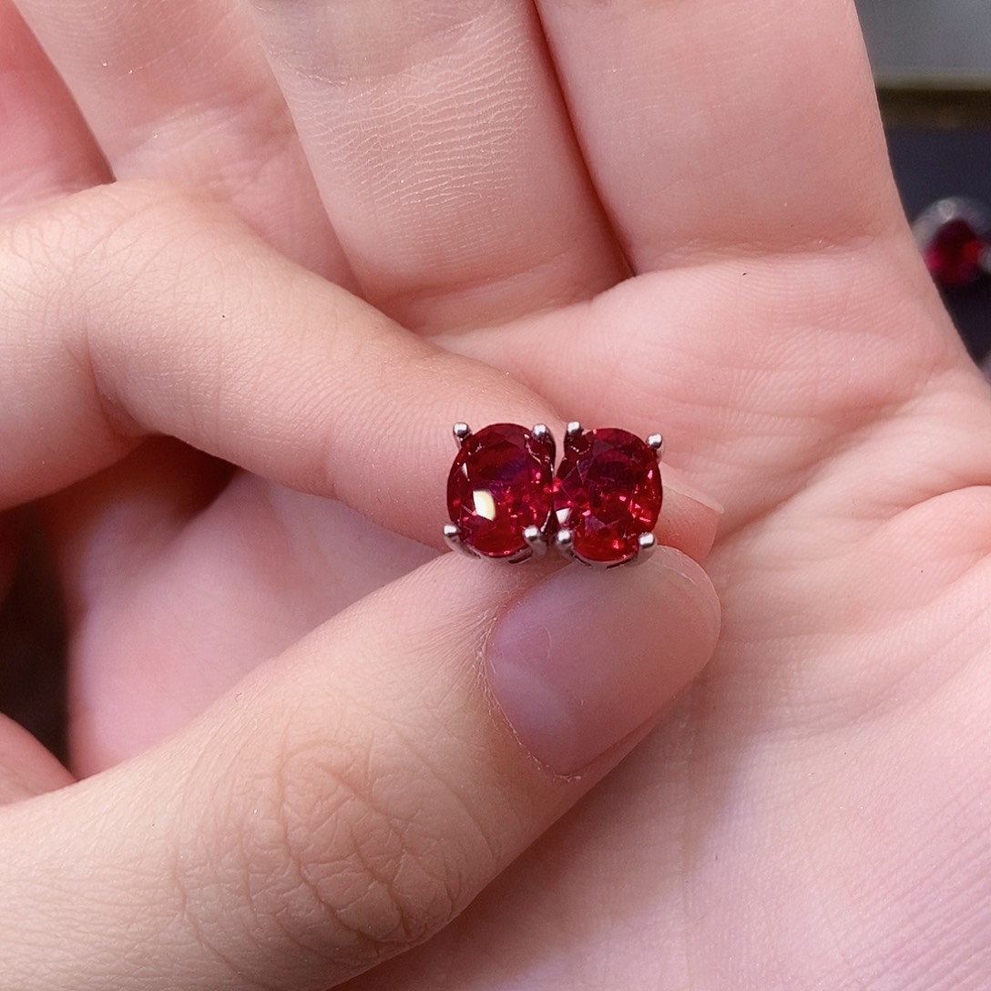 银S925镶嵌耳饰红宝石