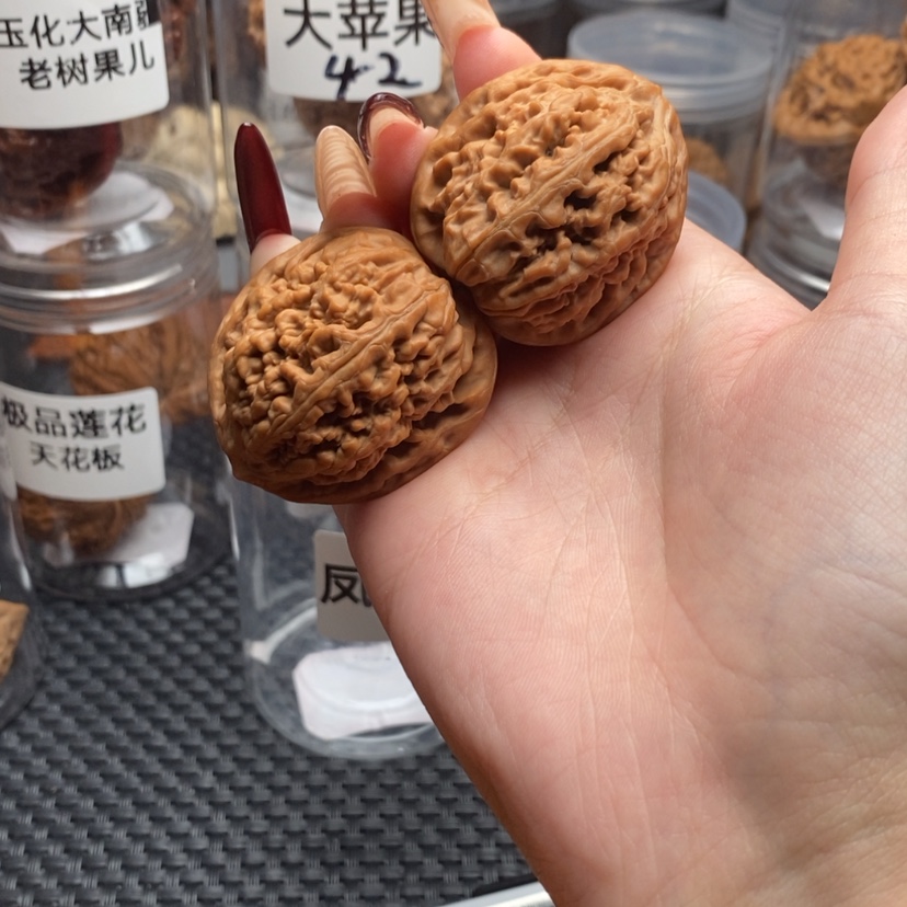 【闪购商品】文玩核桃吊坠竹**雨凤凰台