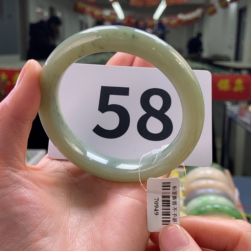 【闪购商品】和田玉手镯未镶嵌