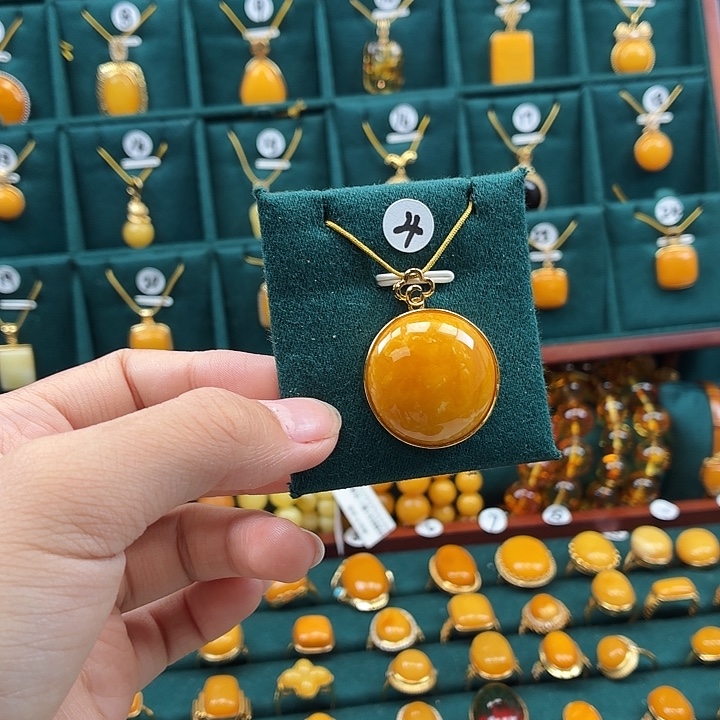 琥珀银S925镶嵌颈饰