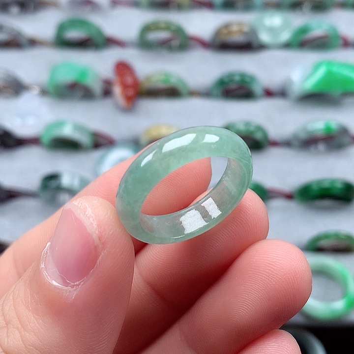 翡翠戒指未镶嵌17-18号