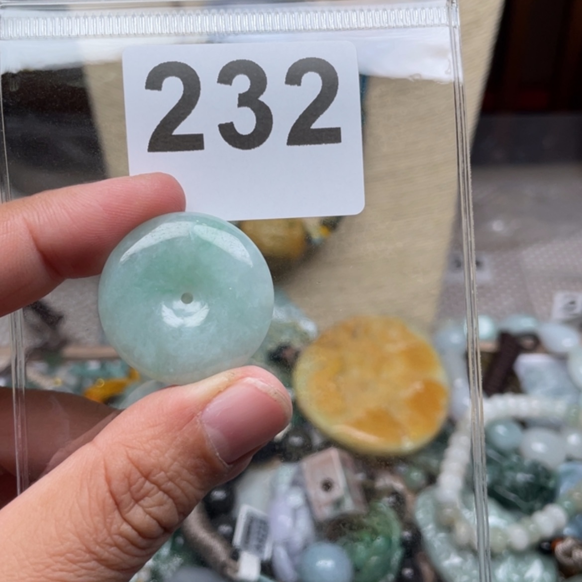 【闪购商品】翡翠颈饰未镶嵌雅****笑翡翠